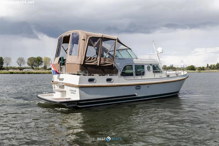 BoatPhoto.alt