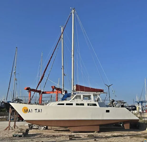 BoatPhoto.coverAlt