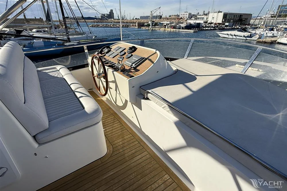 BoatPhoto.alt