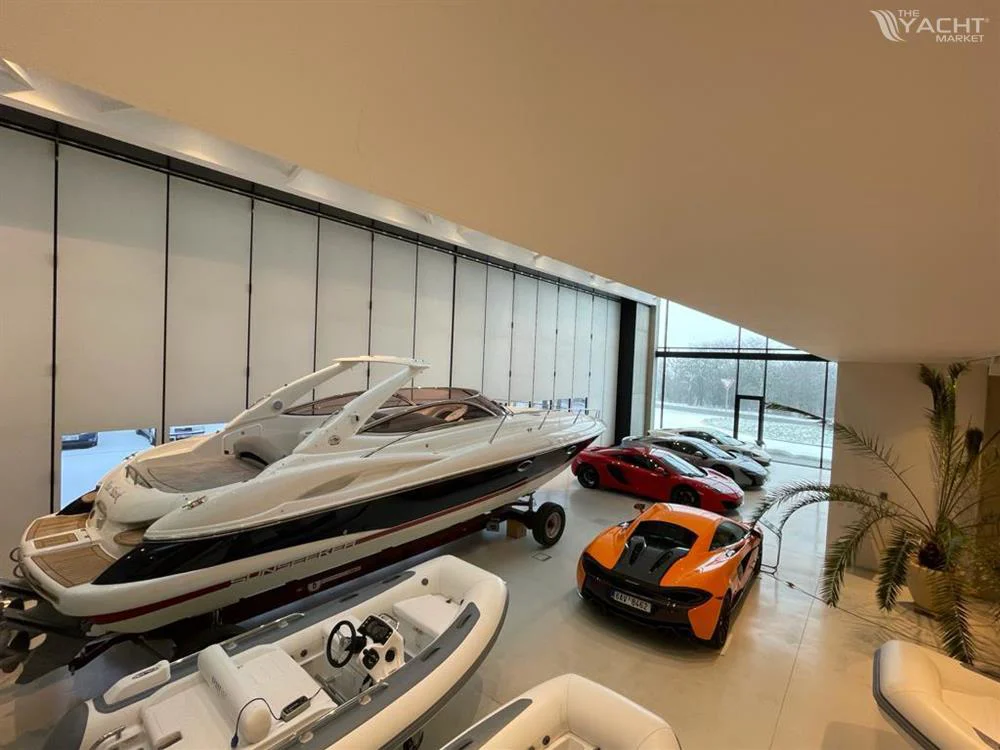 BoatPhoto.alt