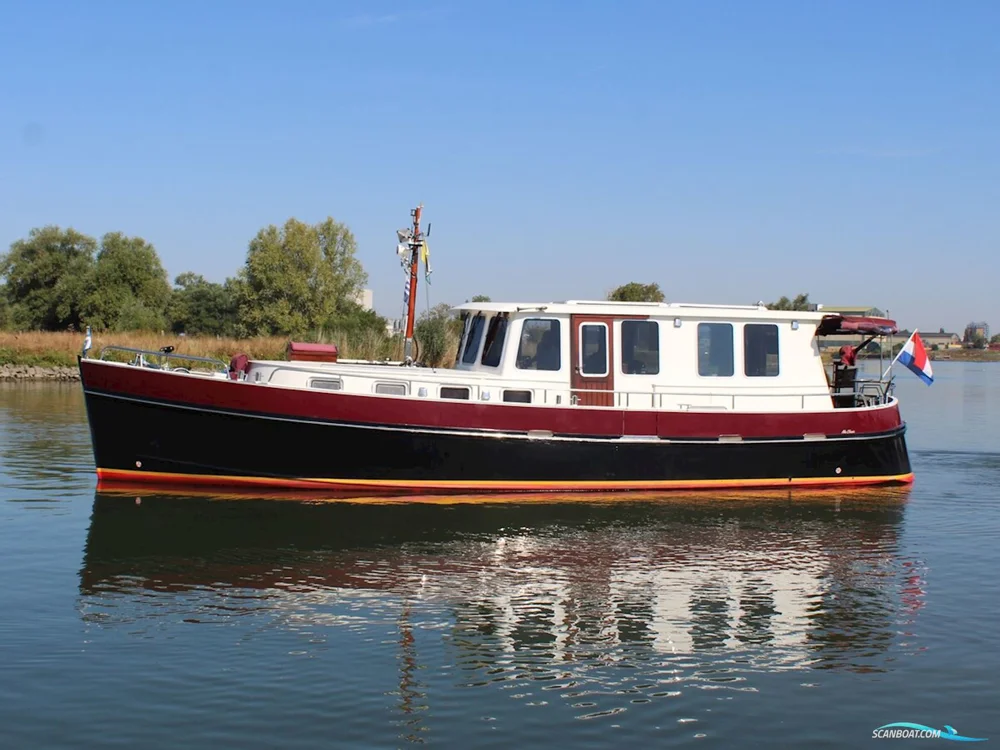 BoatPhoto.alt