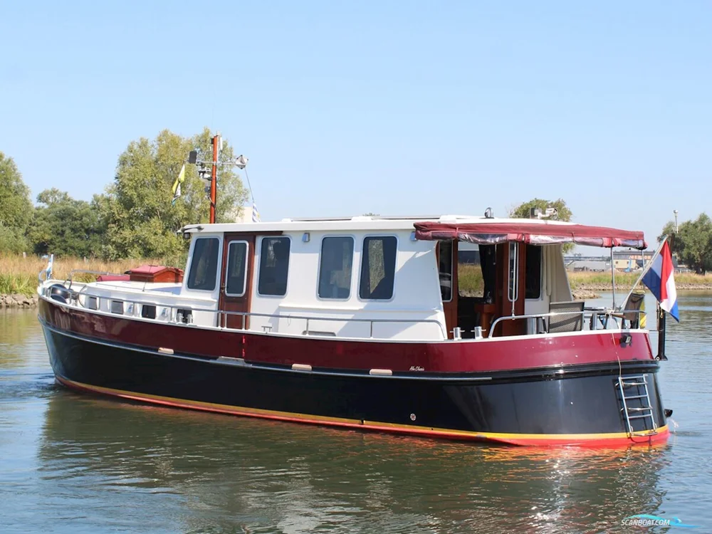BoatPhoto.alt