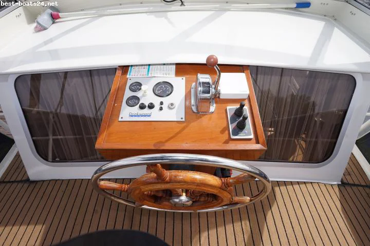 BoatPhoto.alt
