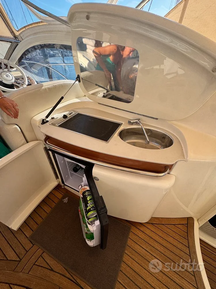 BoatPhoto.alt