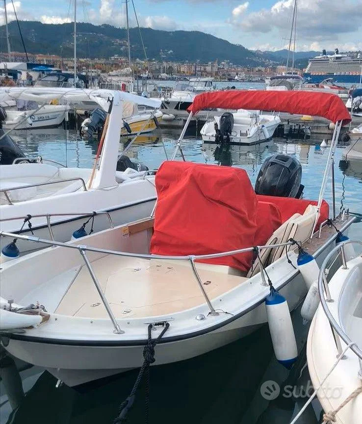 BoatPhoto.coverAlt