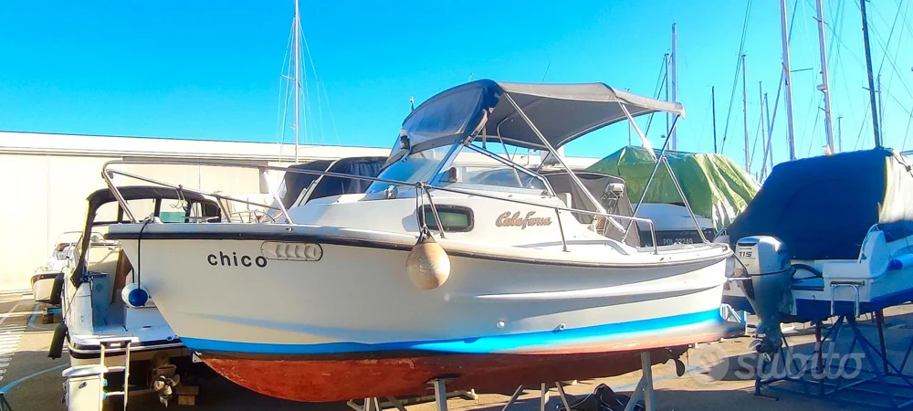 BoatPhoto.coverAlt