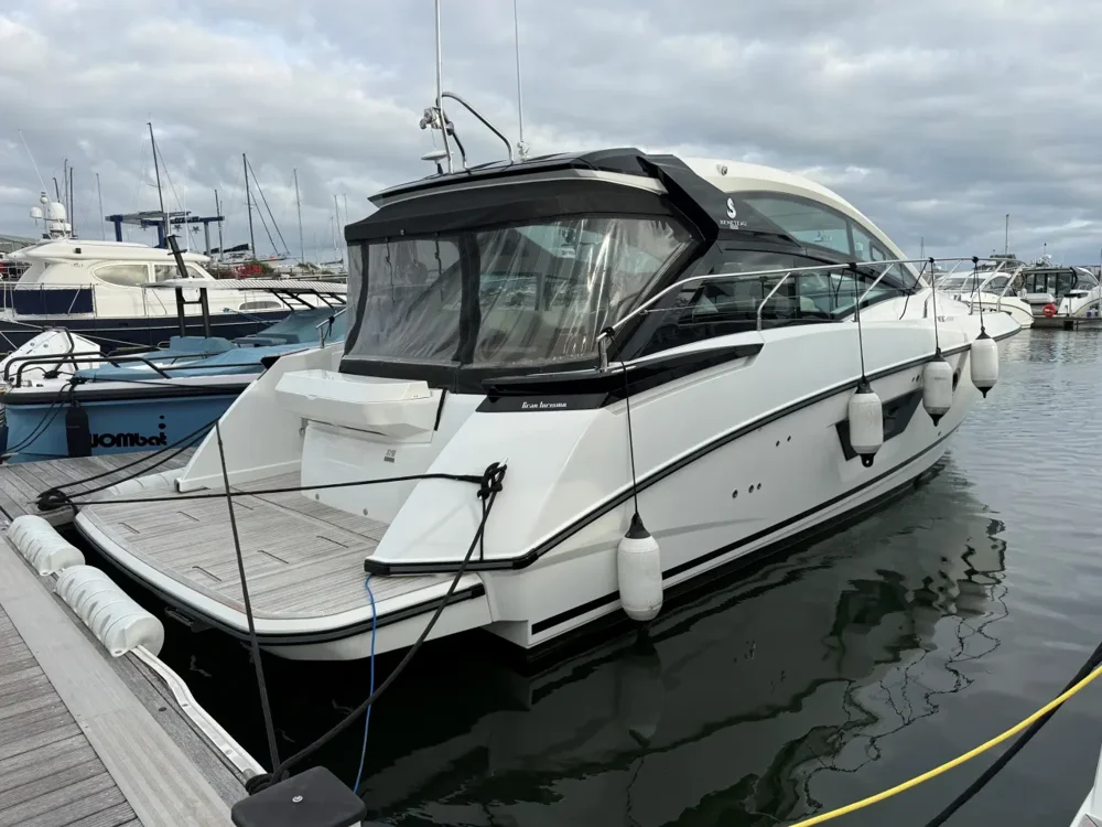BoatPhoto.alt