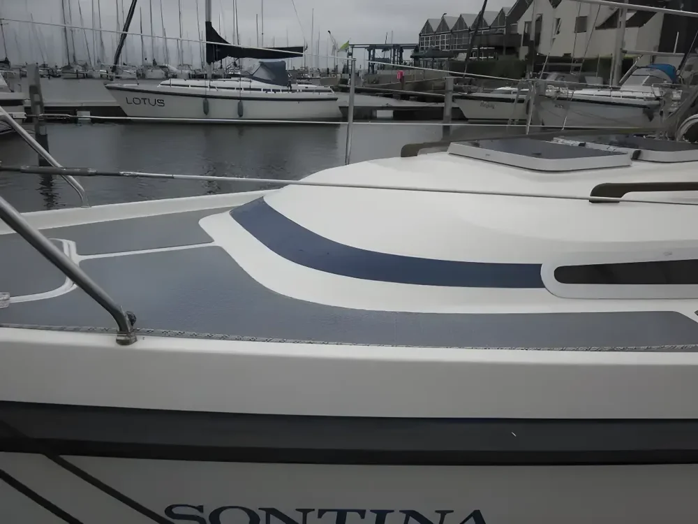 BoatPhoto.alt