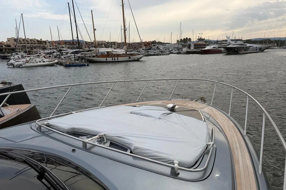 BoatPhoto.alt