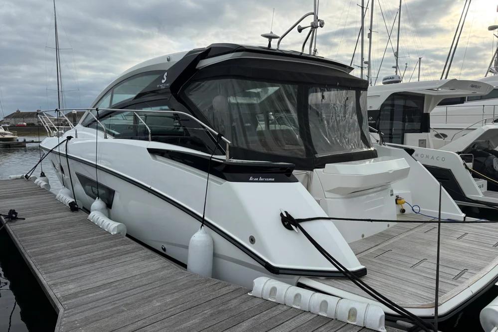 BoatPhoto.alt