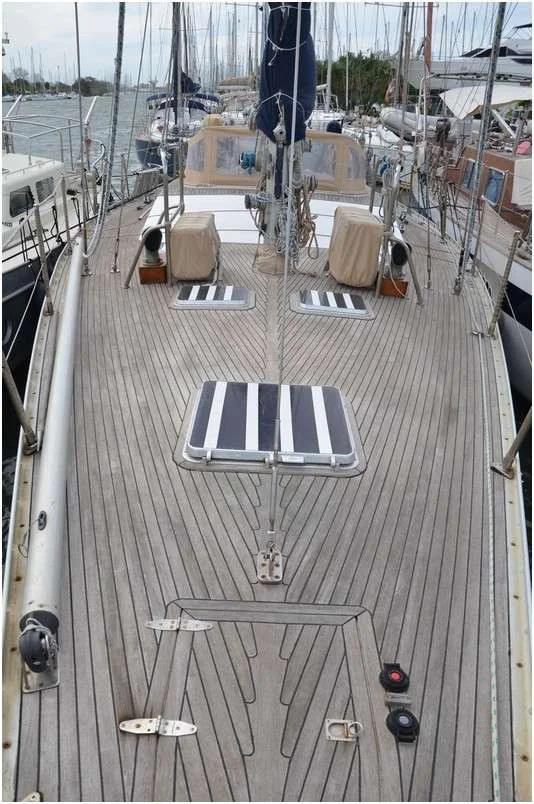 BoatPhoto.alt