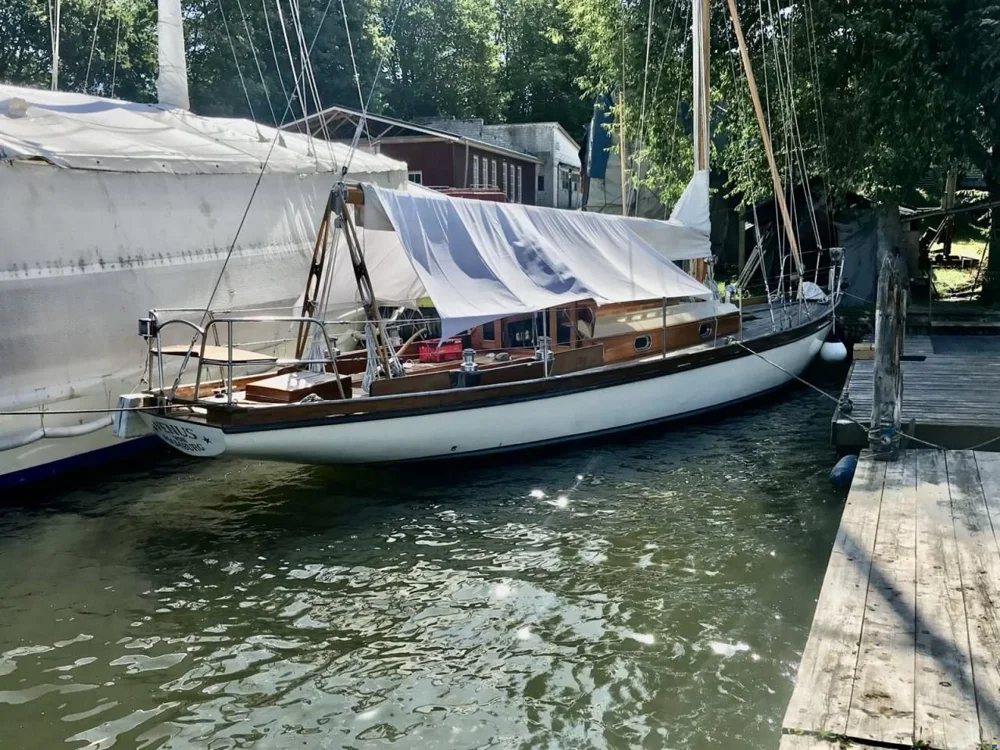 BoatPhoto.coverAlt