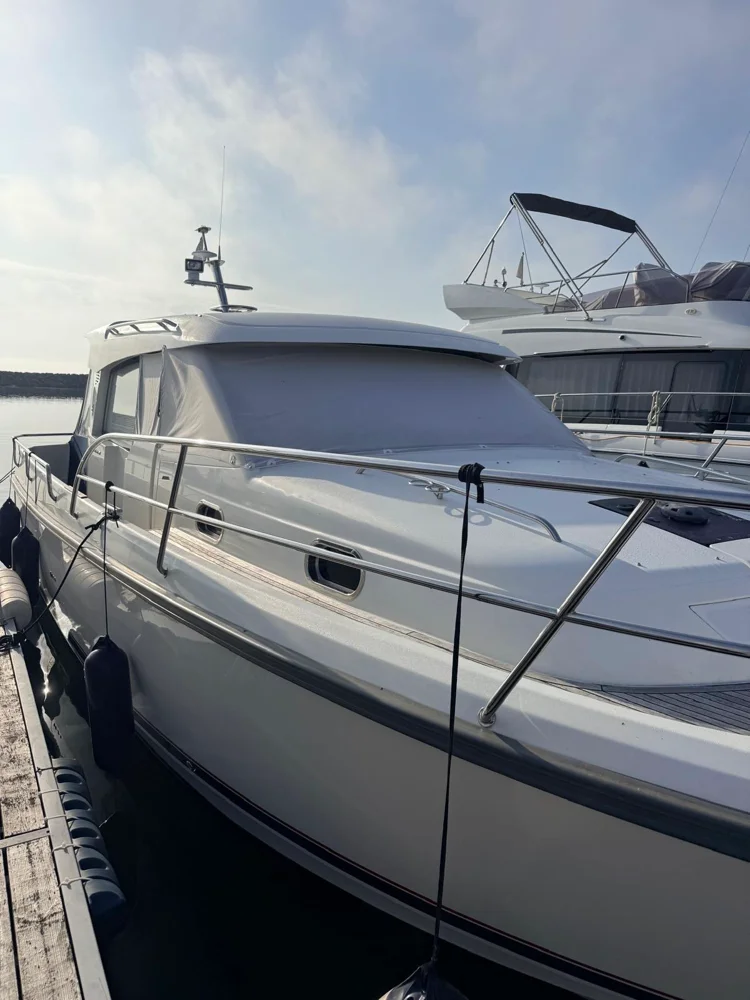 BoatPhoto.alt
