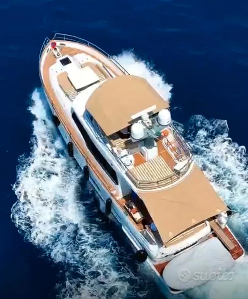 BoatPhoto.coverAlt