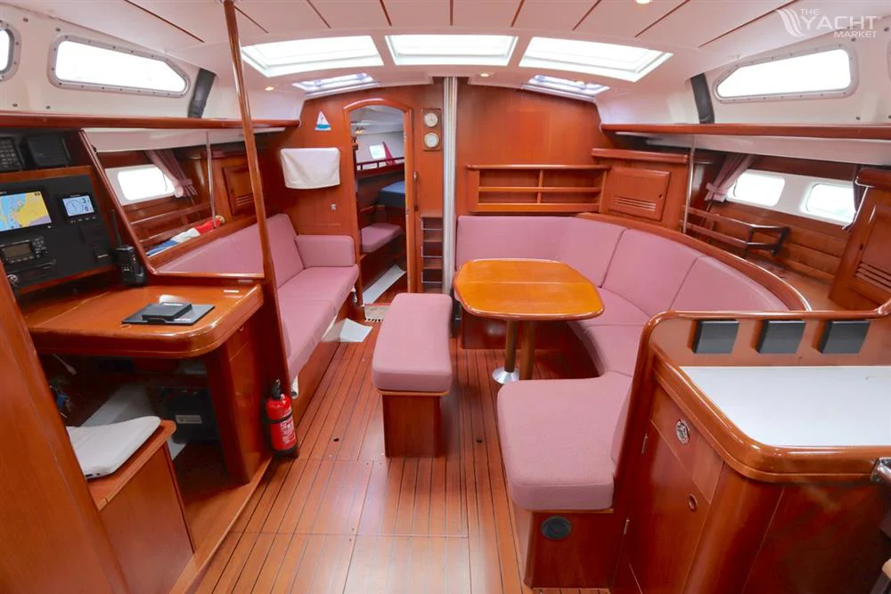 2004 BENETEAU Oceanis 423 Clipper for sale in The Netherlands, photo 3 of 5
