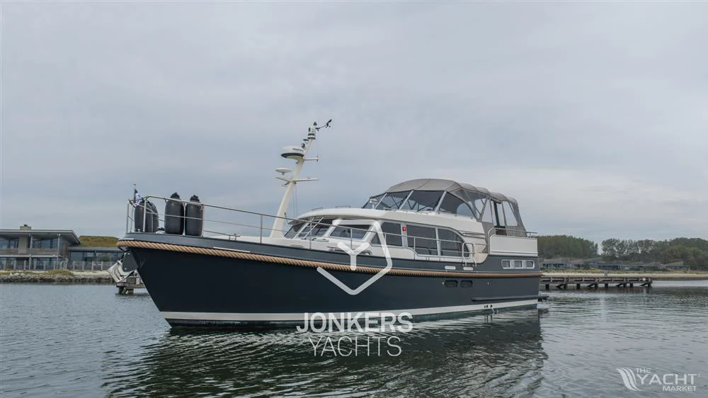 BoatPhoto.alt