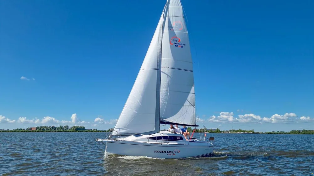 BoatPhoto.coverAlt