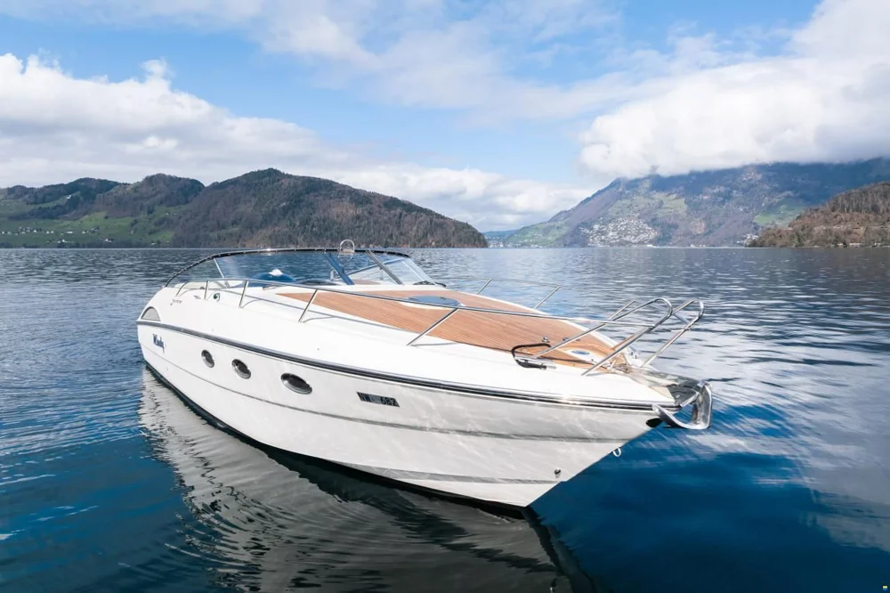 BoatPhoto.coverAlt