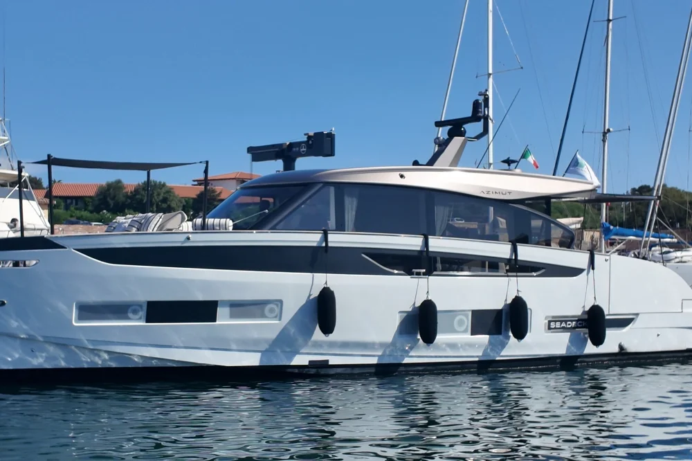 2026 Azimut Seadeck 6 for sale in Porto Rotondo, Italy, photo 2 of 5
