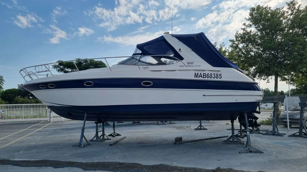 BoatPhoto.coverAlt