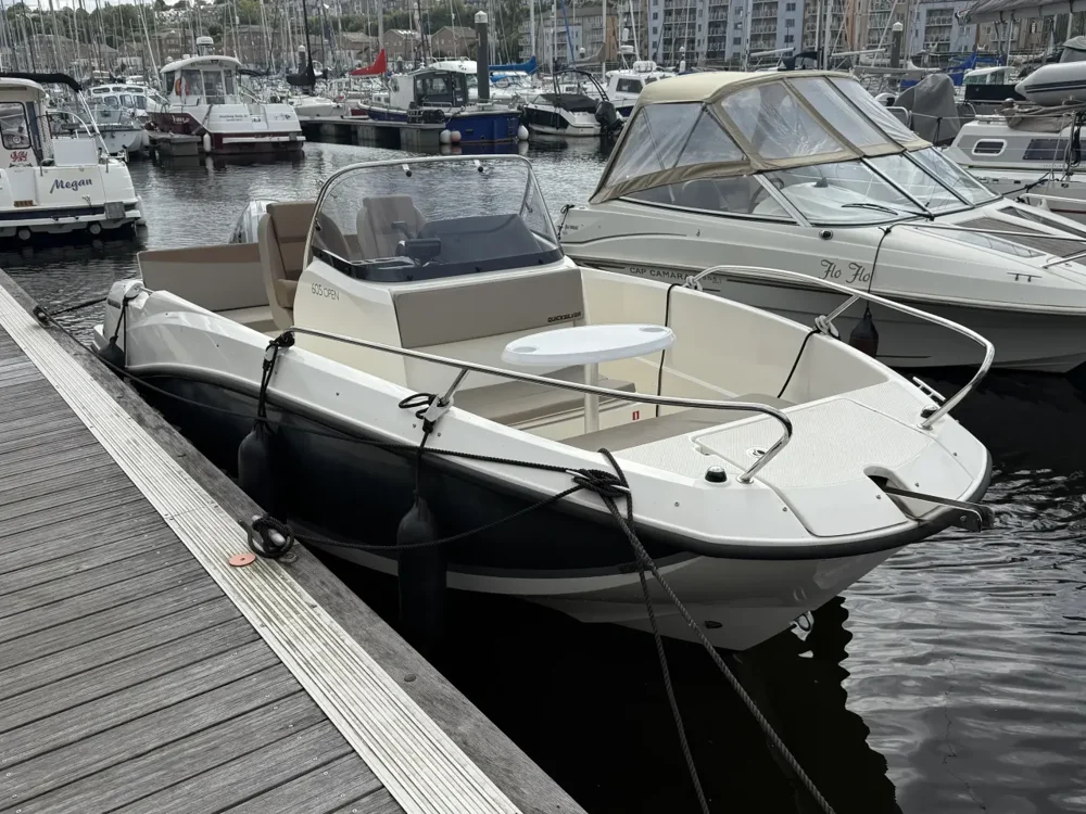 BoatPhoto.alt