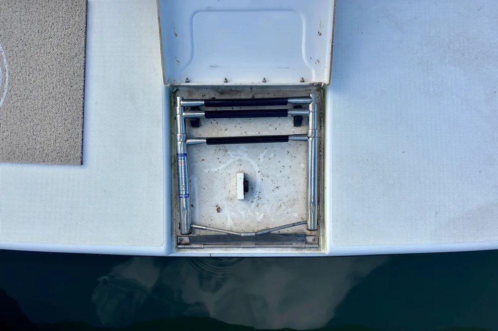 BoatPhoto.alt