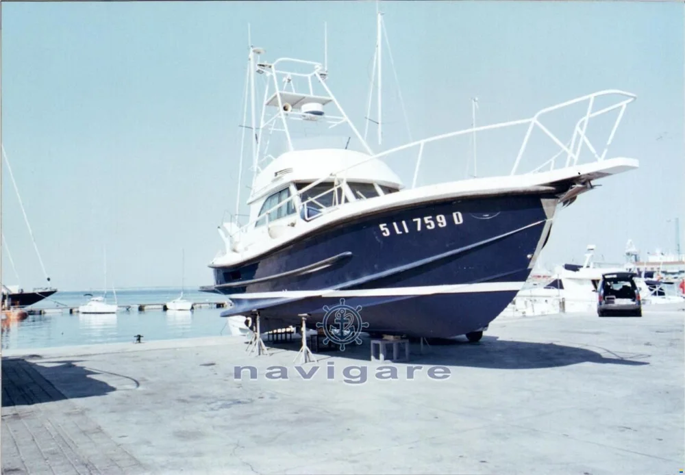 BoatPhoto.coverAlt