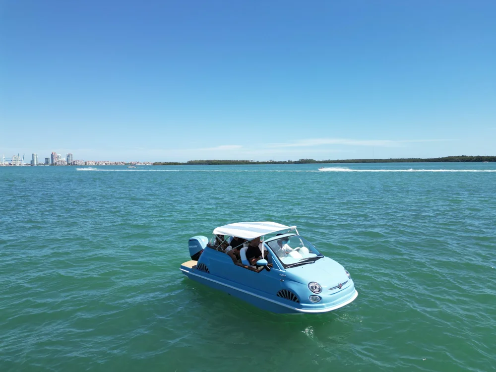 BoatPhoto.alt