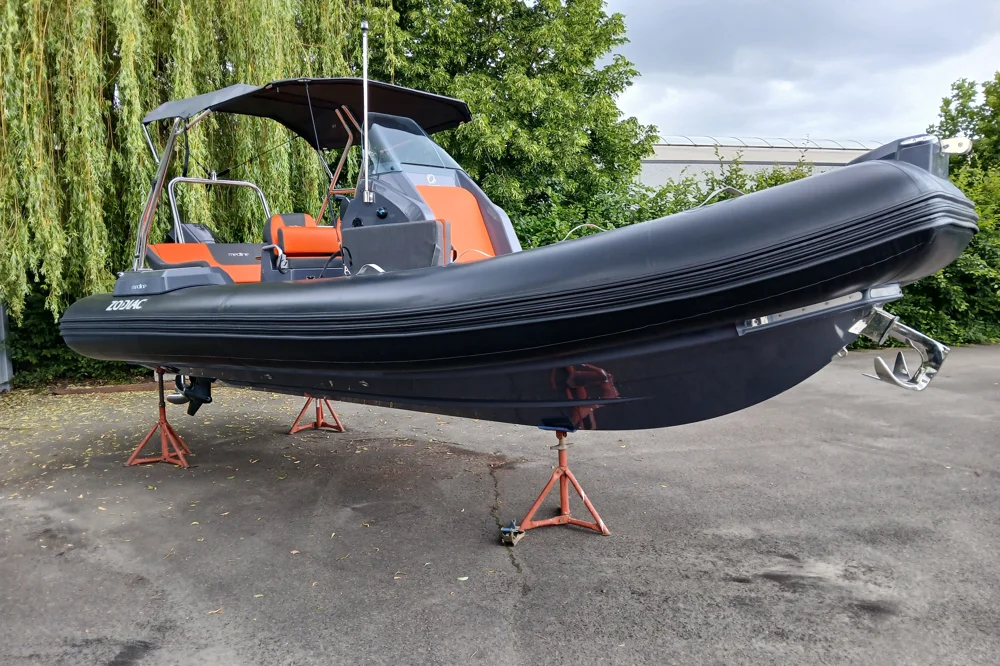 BoatPhoto.coverAlt