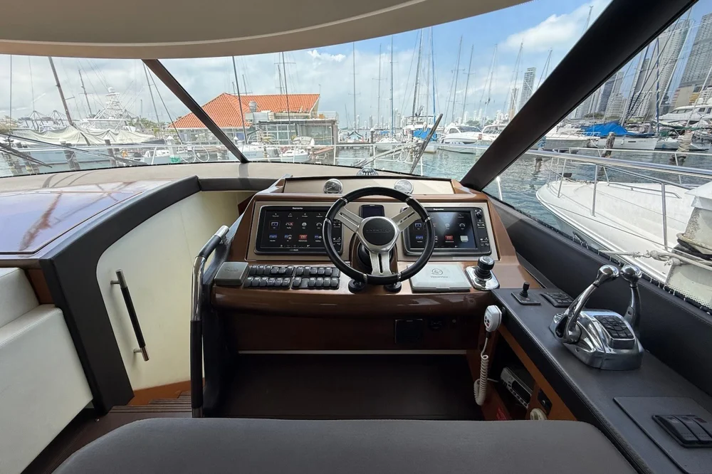 BoatPhoto.alt