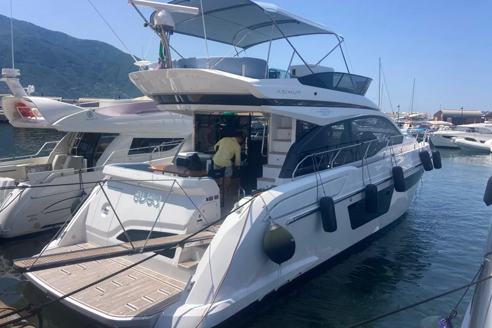 BoatPhoto.alt