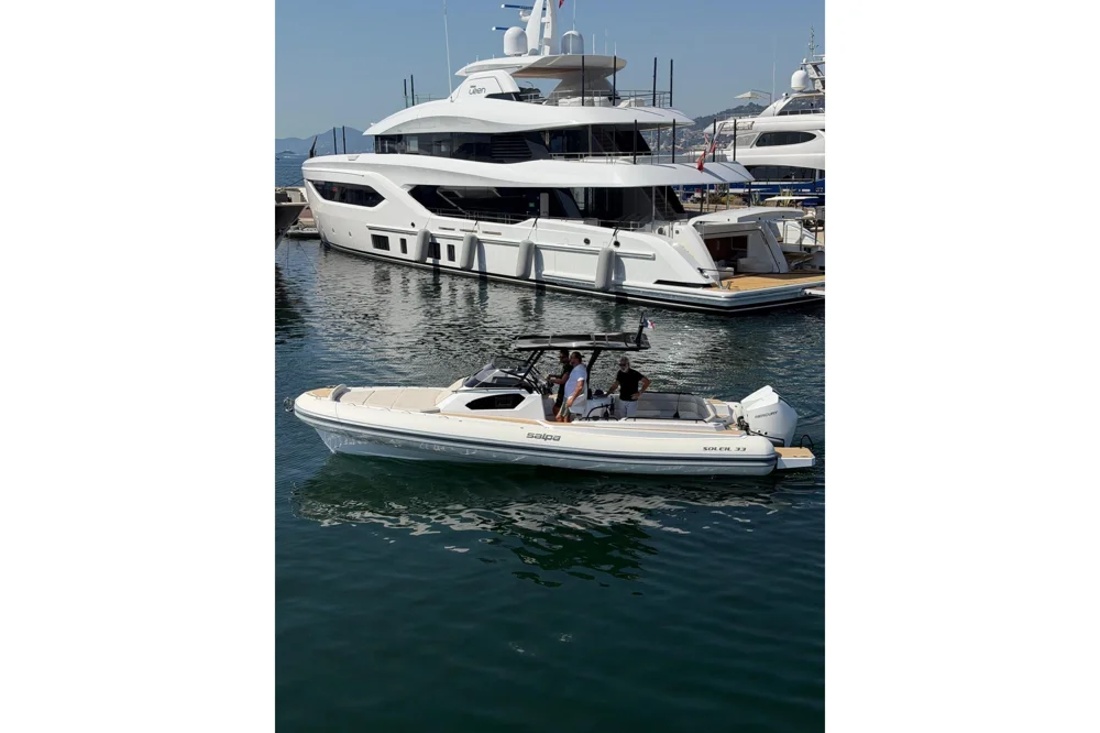BoatPhoto.coverAlt