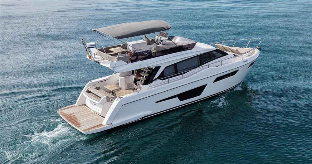 BoatPhoto.coverAlt