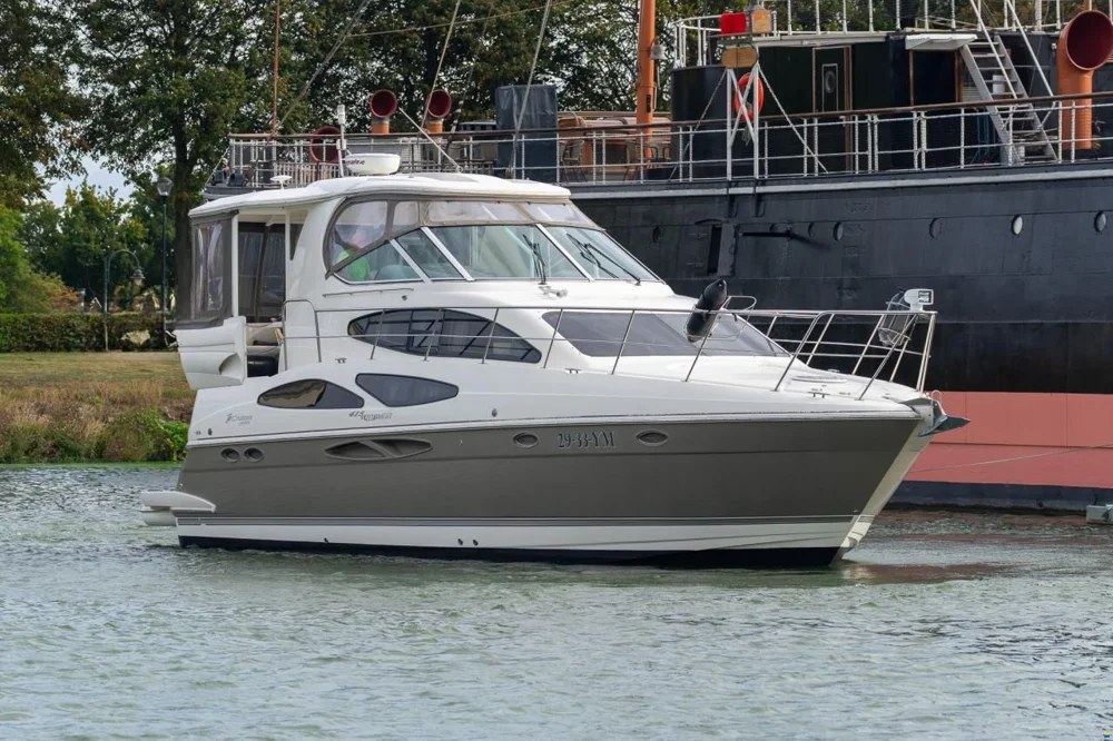 BoatPhoto.alt