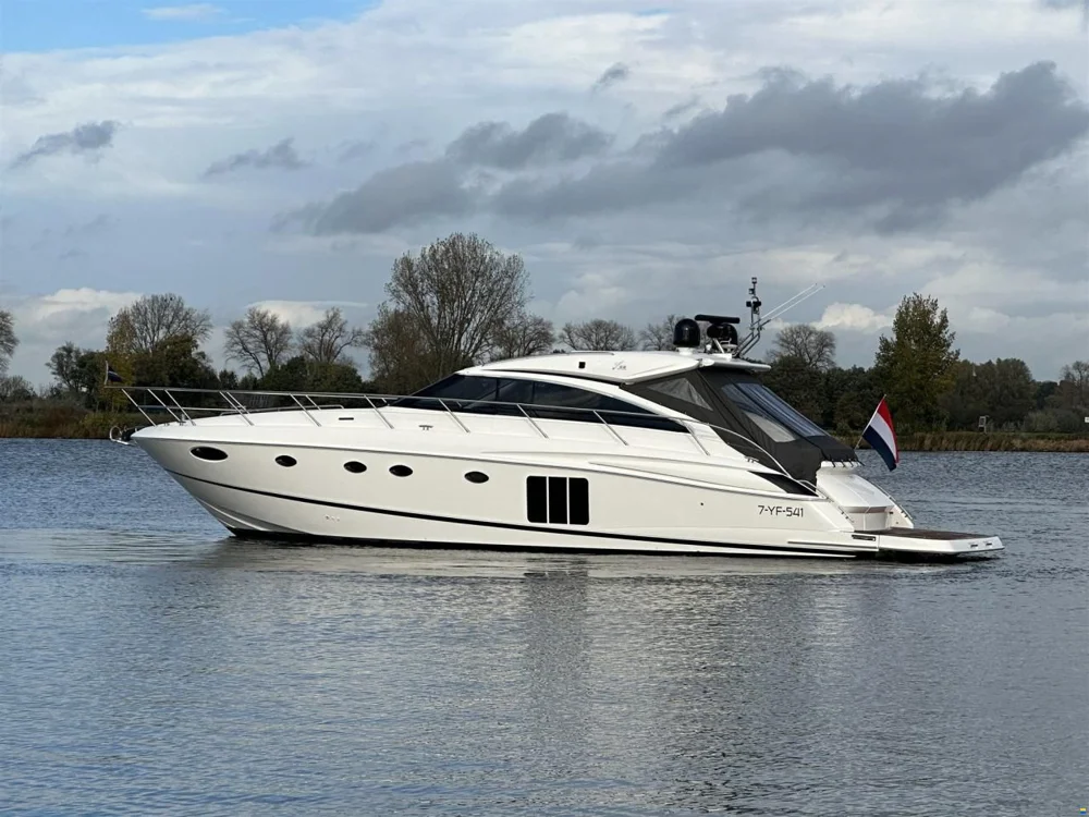BoatPhoto.coverAlt