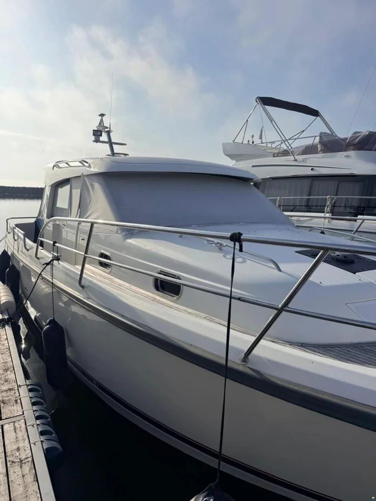 BoatPhoto.alt