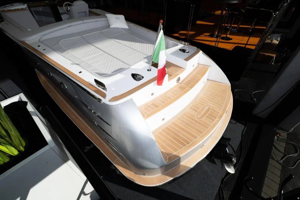 BoatPhoto.alt