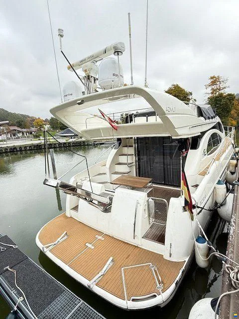 BoatPhoto.coverAlt