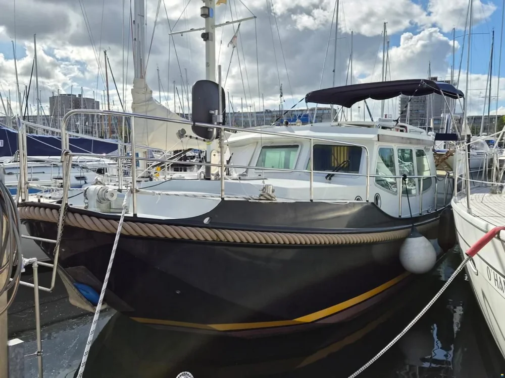 BoatPhoto.coverAlt