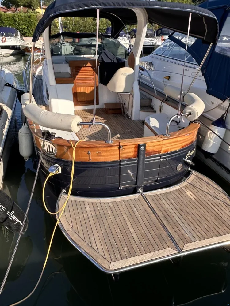 BoatPhoto.alt
