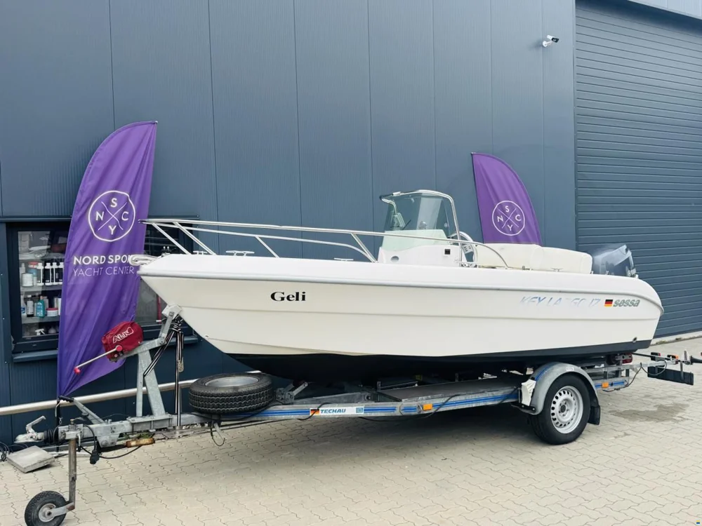 BoatPhoto.coverAlt