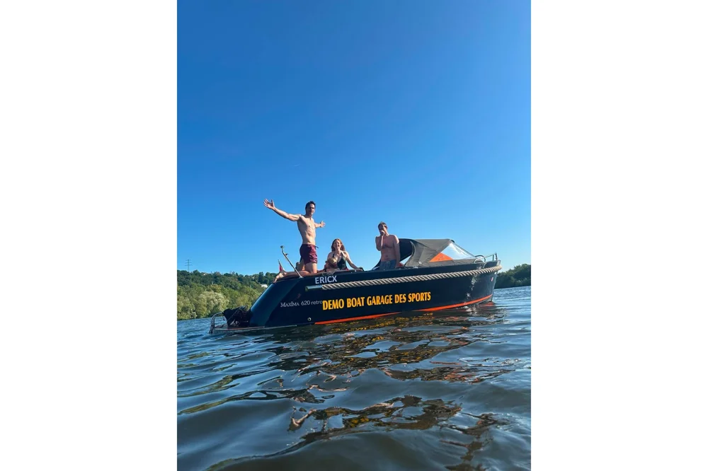 BoatPhoto.coverAlt