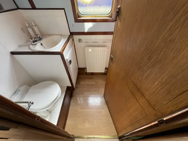 BoatPhoto.alt