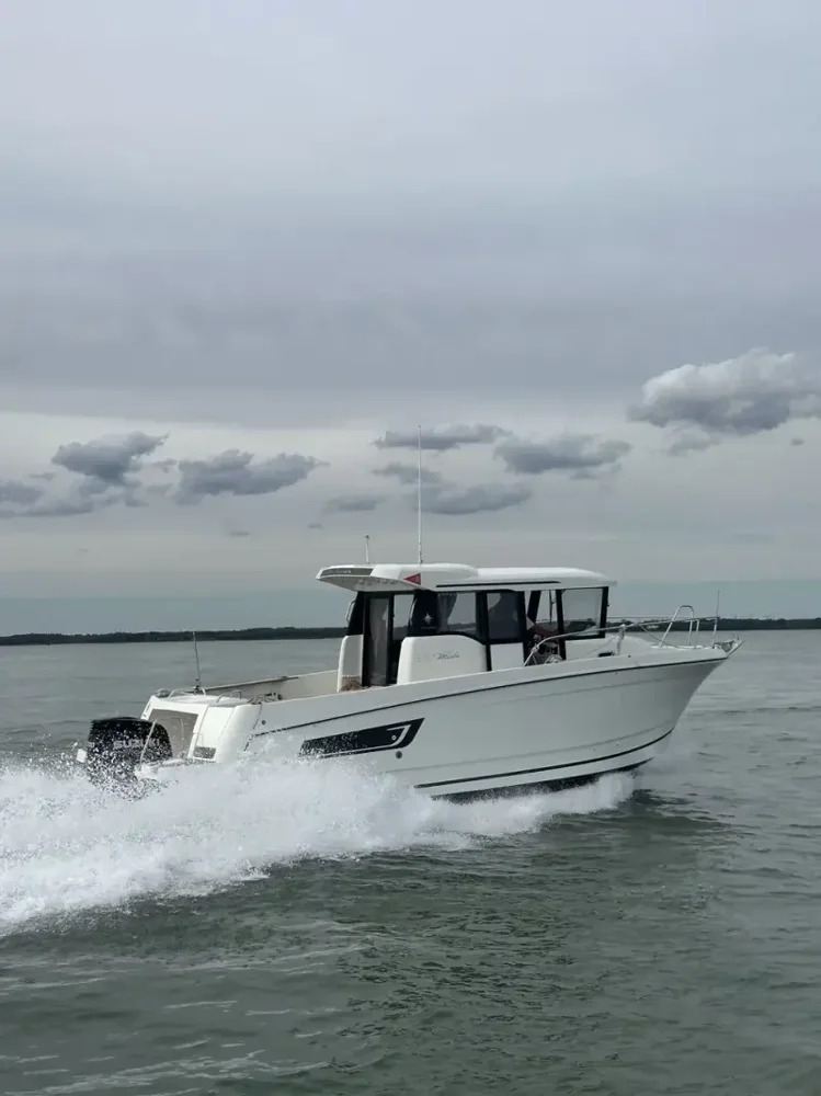 BoatPhoto.coverAlt