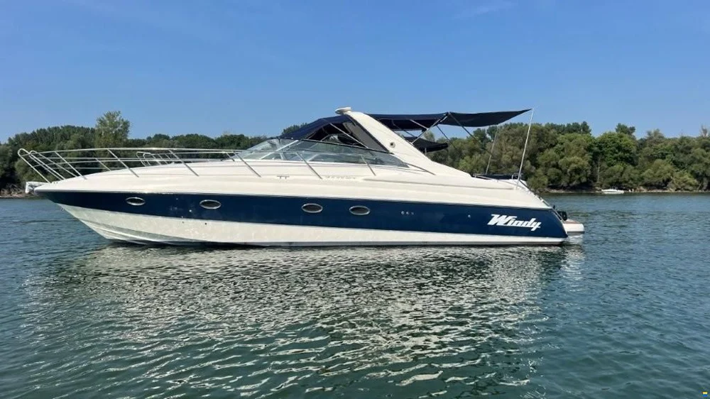 BoatPhoto.coverAlt