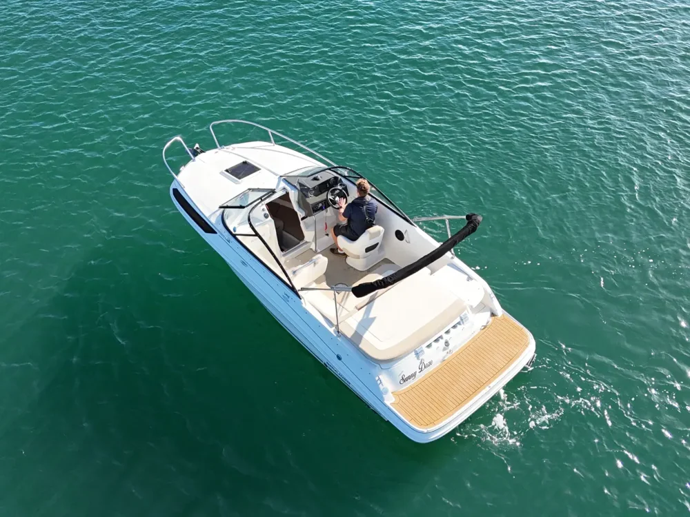 BoatPhoto.alt