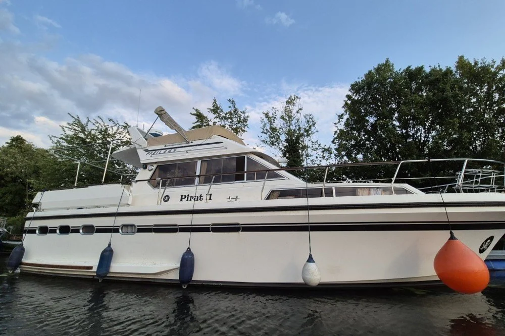 BoatPhoto.alt