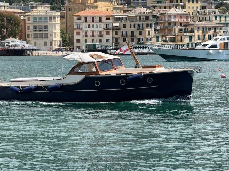 BoatPhoto.coverAlt