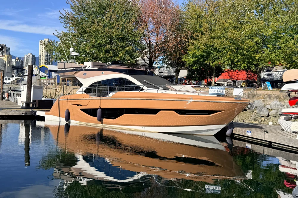 BoatPhoto.coverAlt