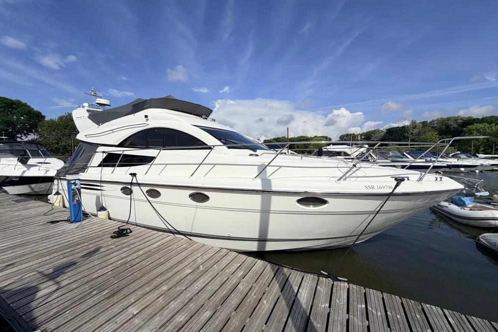 BoatPhoto.coverAlt